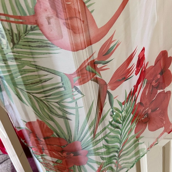 Scarf big size 52/70 but super light sheer silky - Picture 4 of 9